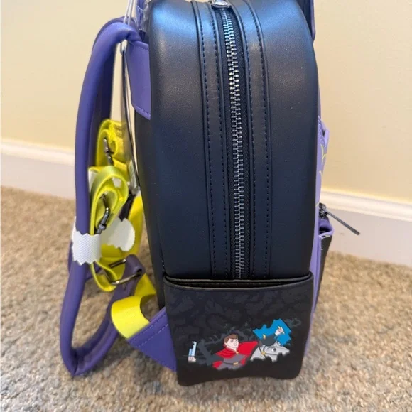 Disney maleficent glow in the dark lenticular dragon loungefly Amazon exclusive - Picture 4 of 5